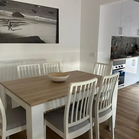 Διαμέρισμα Cozy 2bdr Flat In By Lovelystay Armação de Pêra