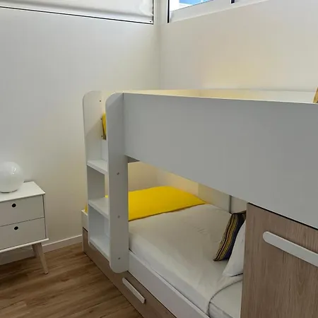 Cozy 2bdr Flat In By Lovelystay Διαμέρισμα