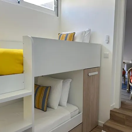 Cozy 2bdr Flat In By Lovelystay * Armação de Pêra