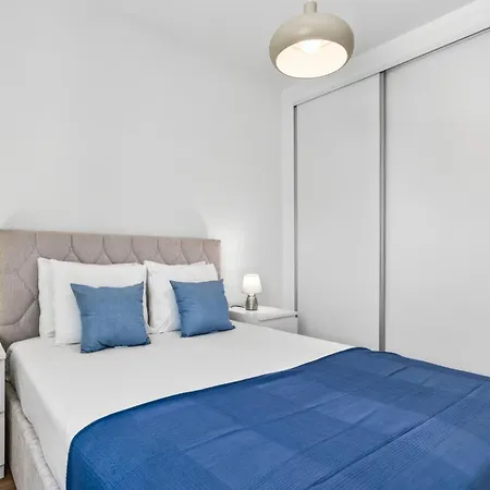 Διαμέρισμα Cozy 2bdr Flat In By Lovelystay Armação de Pêra
