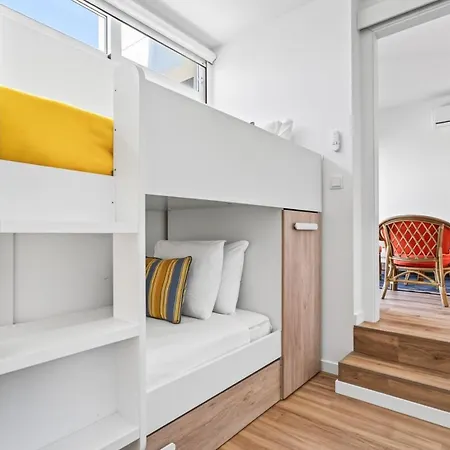 Cozy 2bdr Flat In By Lovelystay Apartment *