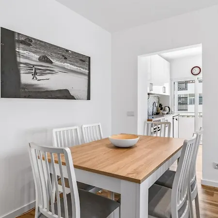 Appartamento Cozy 2bdr Flat In By Lovelystay *