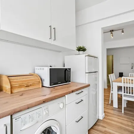 Apartment Cozy 2bdr Flat In By Lovelystay Armacao de Pera