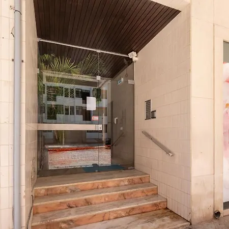 Cozy 2bdr Flat In By Lovelystay *